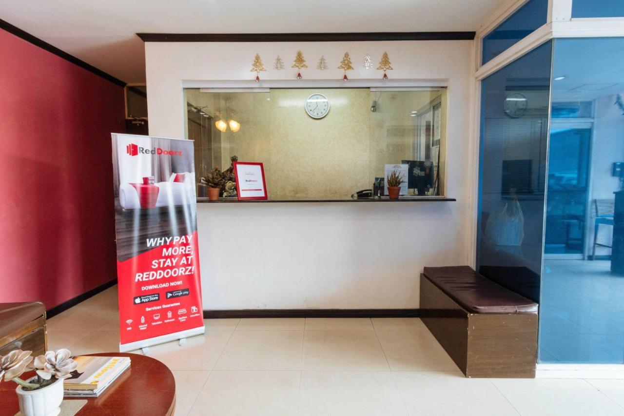 Hôtel Reddoorz @ Bonifacio St Cebu Extérieur photo